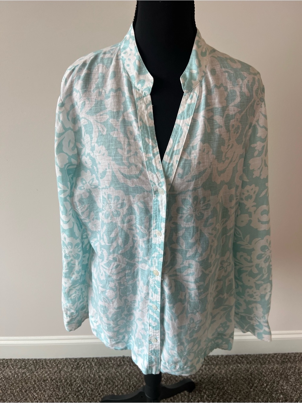 Charter Club Mint and White Floral Button-Down 100% Linen Top Tab Sleeves